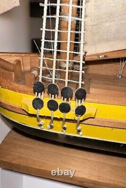 16 Vintage Wood Model Ship Boat Goleta