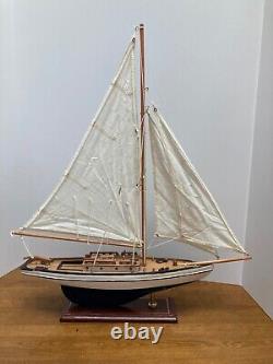 20 RACING YACHT MODEL Wood Sailboat Sailing Boat Quality Wood Home Decor