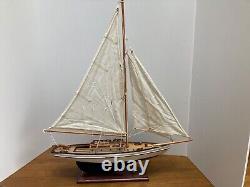 20 RACING YACHT MODEL Wood Sailboat Sailing Boat Quality Wood Home Decor