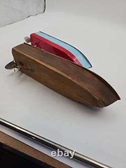 2 Small Wood Boat Models(NOT WORKING)For Parts Hobby Boat Kits W / Motors