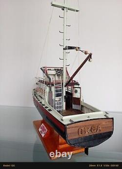 2x1 1 Model And One diorama model of the movie jaws 1975 scale orca boat
