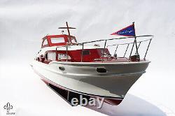 31.4 Chris-Craft Commander Cabin Cruiser 1956 Model Ship Boat