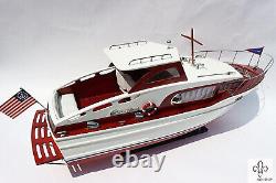 31.4 Chris-Craft Commander Cabin Cruiser 1956 Model Ship Boat