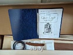 31 DUMAS 1954 Chris Craft Commander Express Cruiser #1244 R/C Boat