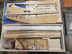 32 Model Shipways Canadian Fishing Schooner'Bluenose' Wood Ship Model Kit