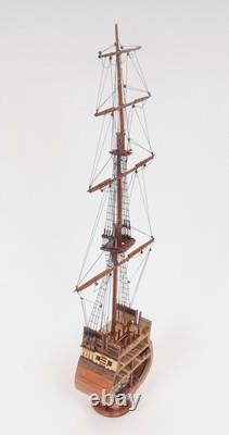 34 Brown Boat Model Sculpture