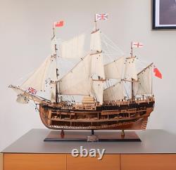 34 Wood Brown Solid Wood Hand Painted HMS Endeavour 1768 Open Hull Model Boat