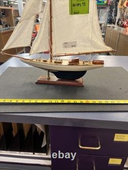 39 Inch Columbia Yacht L Wooden Wood Boat Model Replica
