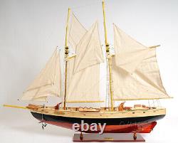 47 Inch Bluenose II Painted L Wooden Wood Model Boat Replica Ship New