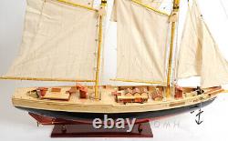 47 Inch Bluenose II Painted L Wooden Wood Model Boat Replica Ship New