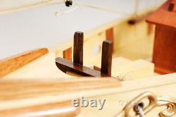 47 Inch Bluenose II Painted L Wooden Wood Model Boat Replica Ship New