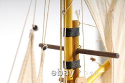 47 Inch Bluenose II Painted L Wooden Wood Model Boat Replica Ship New