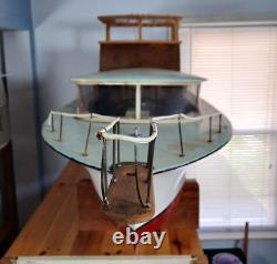 6' Hand Built Fiberglas Hull Motorized Model Pond Cabin Cruiser Boat -Untested