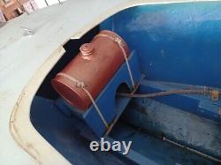 6' Hand Built Fiberglas Hull Motorized Model Pond Cabin Cruiser Boat -Untested