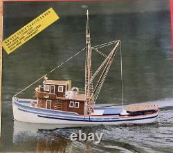 AEROPICCOLA SUSANNA II Launch wood model ship kit 134 Scale MIB