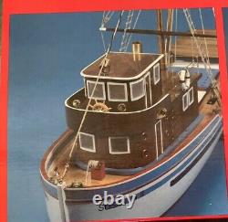 AEROPICCOLA SUSANNA II Launch wood model ship kit 134 Scale MIB