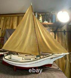 ANTIQUE LARGE 38x38X10 CHESAPEAKE SKIPJACK MODEL FOLK ART HAND BUILT BOAT