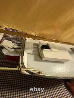 ANTIQUE LARGE 38x38X10 CHESAPEAKE SKIPJACK MODEL FOLK ART HAND BUILT BOAT