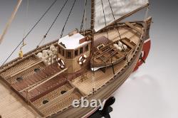 Amati Fifie Scottish Motor Fishing Vessel 132 Scale1300/09 Model Boat Kit