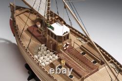 Amati Fifie Scottish Motor Fishing Vessel 132 Scale1300/09 Model Boat Kit