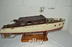 Antique Vintage Big 28 Motorized Wooden Model Cabin Cruiser Pond Yacht Boat