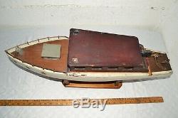 Antique Vintage Big 28 Motorized Wooden Model Cabin Cruiser Pond Yacht Boat