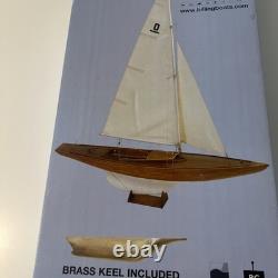 BRAND NEW Billings Boats DRAGEN 582 WOODEN Model Ship Kit Brass Keel RC