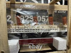 Beautiful Large Savy RMS Lusitania British Ocean Liner Wooden Ship Model 39 NEW