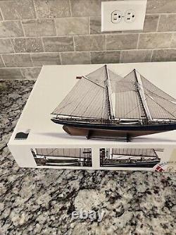 Billing Boats 576 Bluenose 165 Scale Model Fishing Schooner New Open Box FS