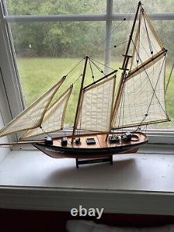 Calypso Sailing Boat Model