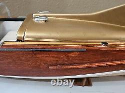 Chris Craft R/C Runabout Speed Boat Classic 27 Model with Custom Wood Box