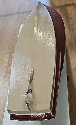 Chris Craft R/C Runabout Speed Boat Classic 27 Model with Custom Wood Box