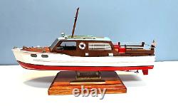Chris Craft style model boat custom built wooden cabin cruiser model toy yacht
