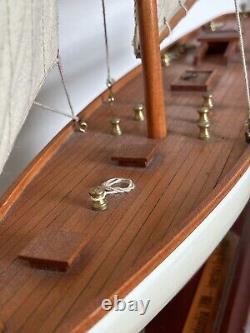 Columbia 1899 America's Cup Defender boat model