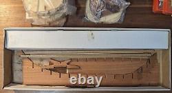 Corel Le Mirage French Vessel Scale 175 SM10 Model Boat Kit
