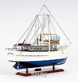 Dickie Walker California Fishing Boat 25.5 Wood Model Ship Assembled