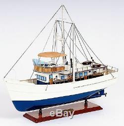 Dickie Walker California Fishing Boat 25.5 Wood Model Ship Assembled