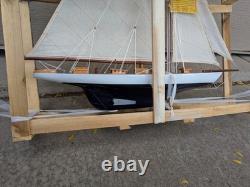 Drexel Heritage Defender Yacht Wood Sail Boat Ship Replica Model Sculpture