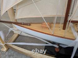 Drexel Heritage Defender Yacht Wood Sail Boat Ship Replica Model Sculpture