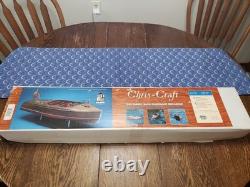 Dumas #1234 Chris-Craft 1940 Barrel Back Mahogany Runabout 28.5 Model Boat Kit