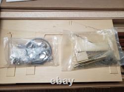 Dumas #1234 Chris-Craft 1940 Barrel Back Mahogany Runabout 28.5 Model Boat Kit