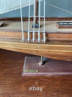 Endeavour America's Cup J Class Yacht Wood Model 32 Boat Sailboat Beautiful