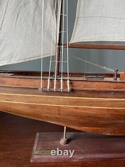Endeavour America's Cup J Class Yacht Wood Model 32 Boat Sailboat Beautiful