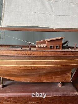 Endeavour America's Cup J Class Yacht Wood Model 32 Boat Sailboat Beautiful