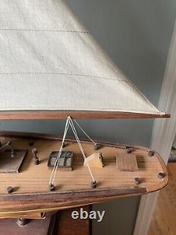 Endeavour America's Cup J Class Yacht Wood Model 32 Boat Sailboat Beautiful