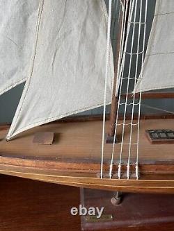 Endeavour America's Cup J Class Yacht Wood Model 32 Boat Sailboat Beautiful
