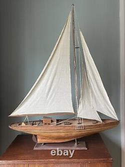 Endeavour America's Cup J Class Yacht Wood Model 32 Boat Sailboat Beautiful