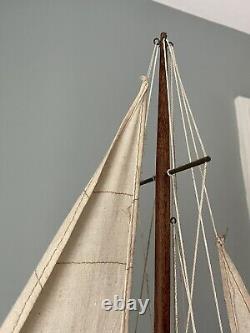 Endeavour America's Cup J Class Yacht Wood Model 32 Boat Sailboat Beautiful