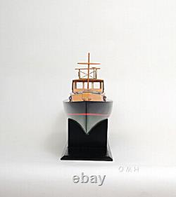 Ernest Hemingway's Pilar Fishing Boat Wooden Model 27.5 Motor Yacht Replica