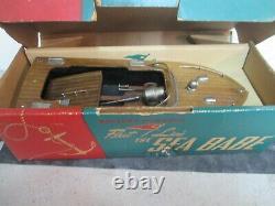 Excellent Vintage 1950s Fleet Line The Sea Babe Battery Operated Toy Model Boat